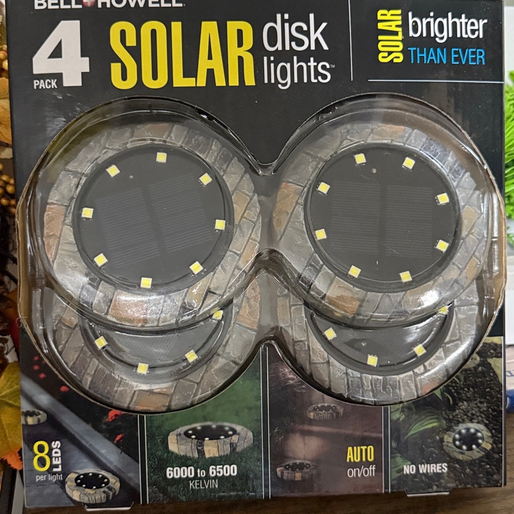 Bell and Howell Solar Disk Lights    
4 pack